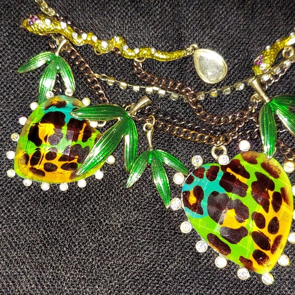 Betsey Johnson JUNGLE NECKLACE AND BRACELET SET VINTAGE - Picture 3 of 9